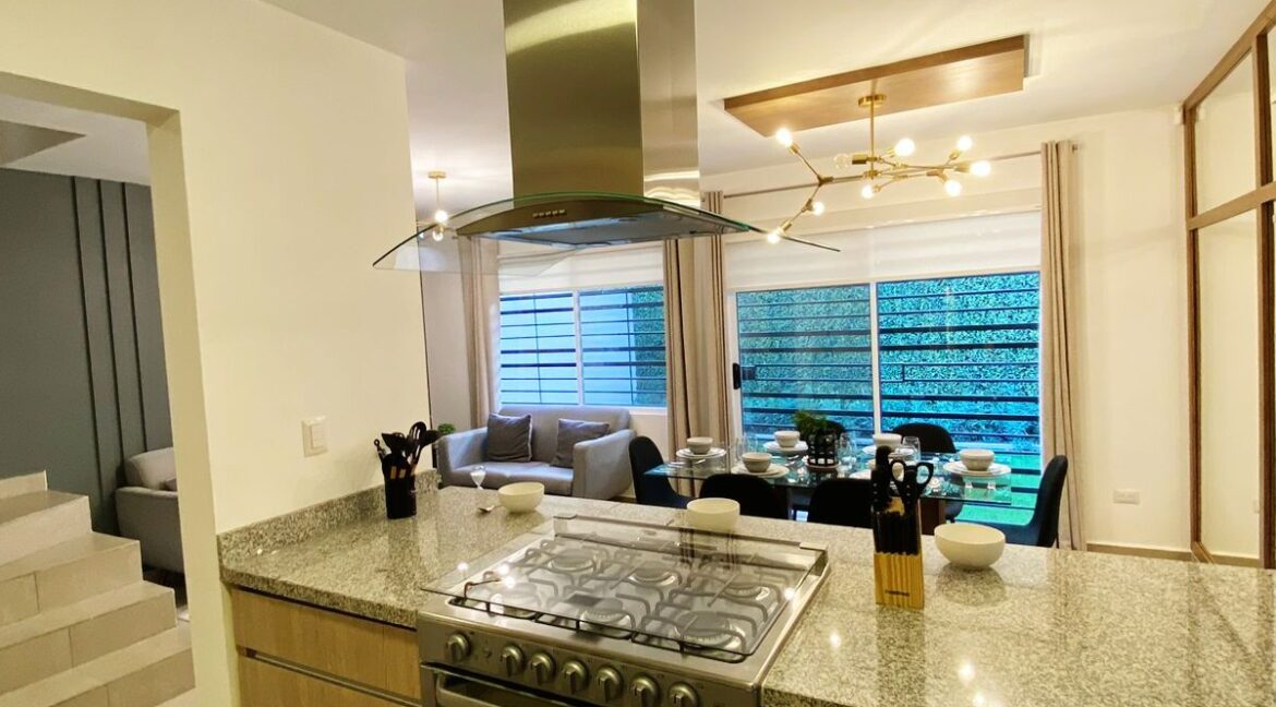 380783915_271752199085337_1652179427702002955_n