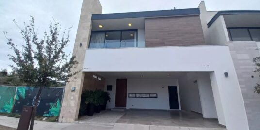 Casa en Venta en Park Living Cumbres Dominio Cumbres