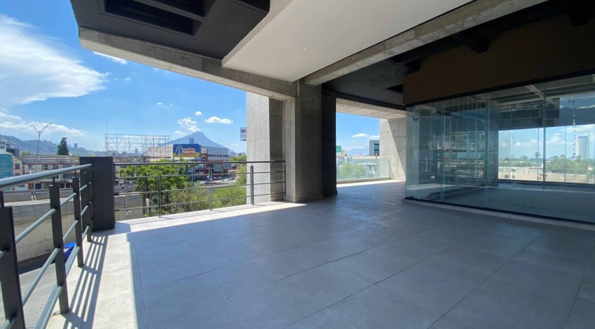 17 Local en Venta Torre Shiro Distrito TEC Roma Monterrey