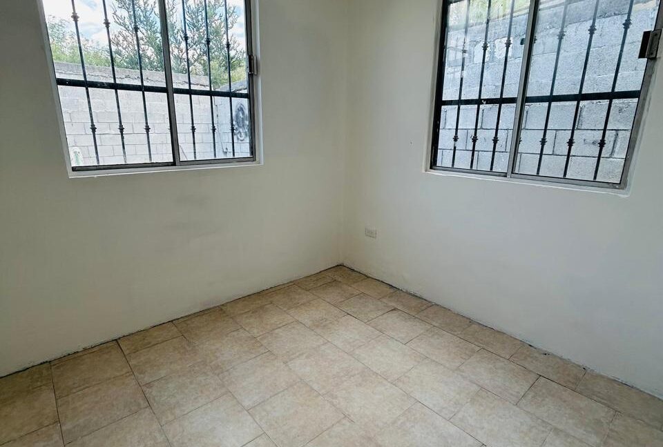 11 CASA EN VENTA MISION REAL APODACA