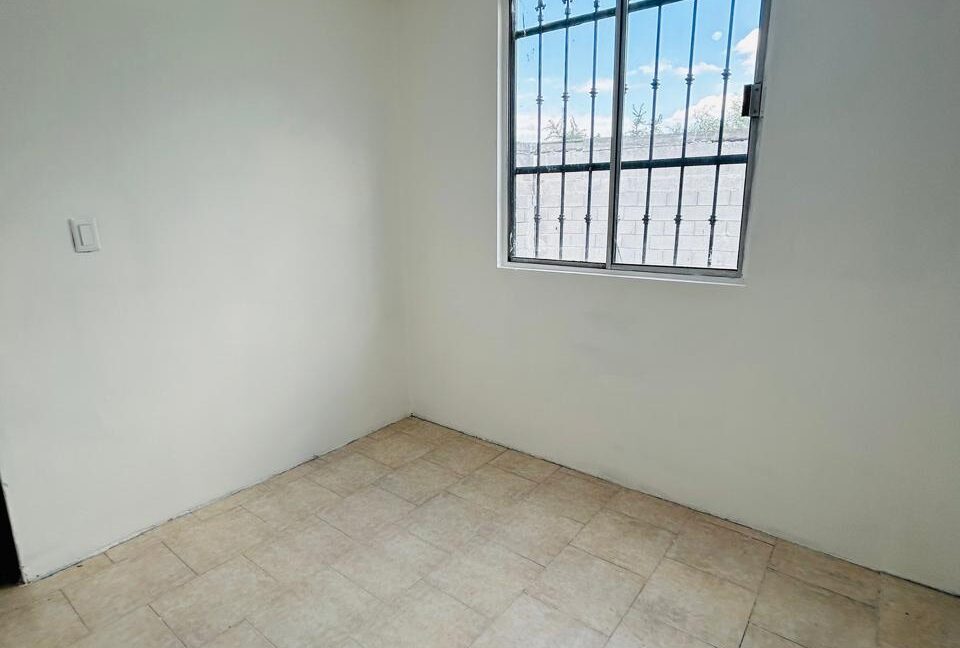13 CASA EN VENTA MISION REAL APODACA