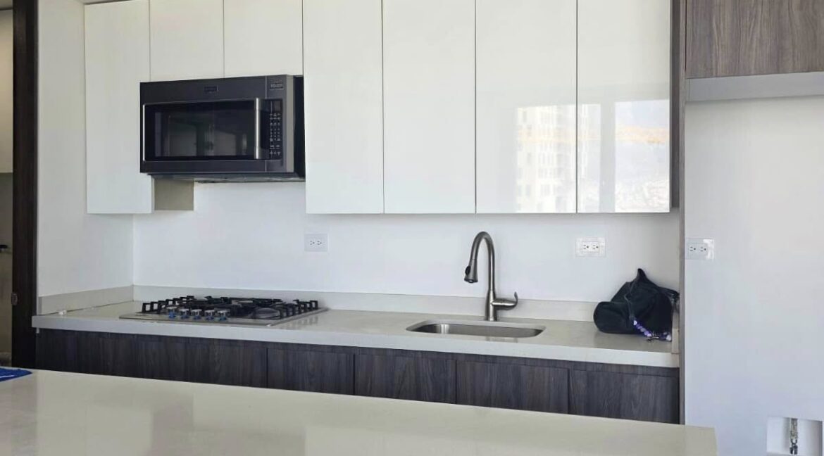 4 DEPARTAMENTO EN VENTA TORRE VIA CORDILLERA SANTA CATARINA