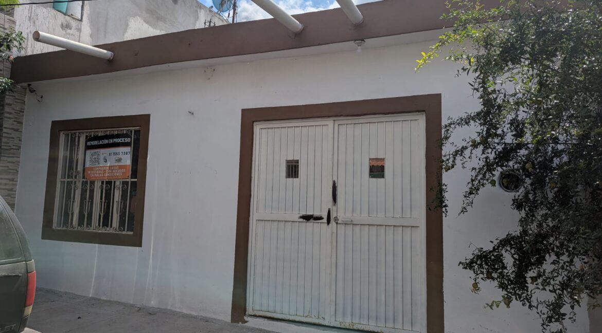 1 CASA EN VENTA COLINAS DEL TOPO CHICO , GENERAL ESCOBEDO