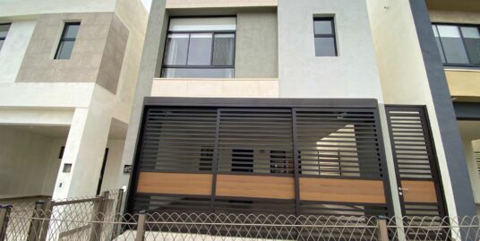 Casa en Venta Verenia, Dominio Cumbres