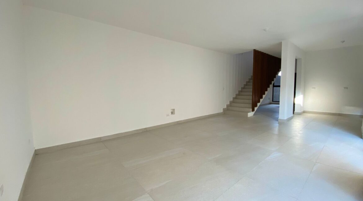 11 CASA EN VENTA SERRANOVA RESIDENCIAL , DOMINIO CUMBRES