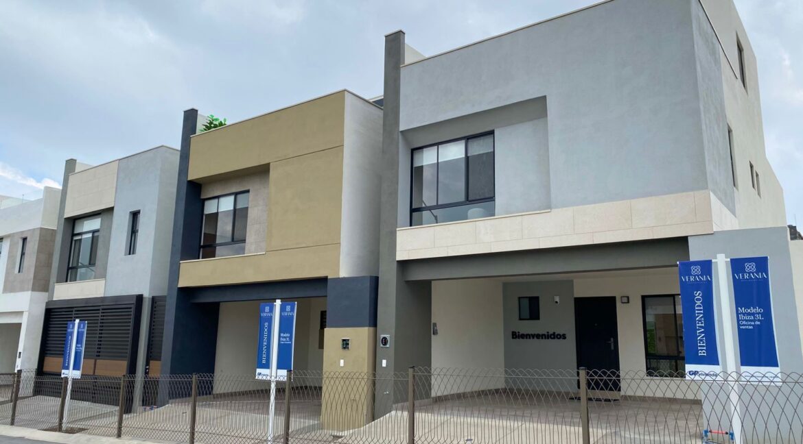 2 CASA EN VENTA VERENIA, DOMINIO CUMBRES