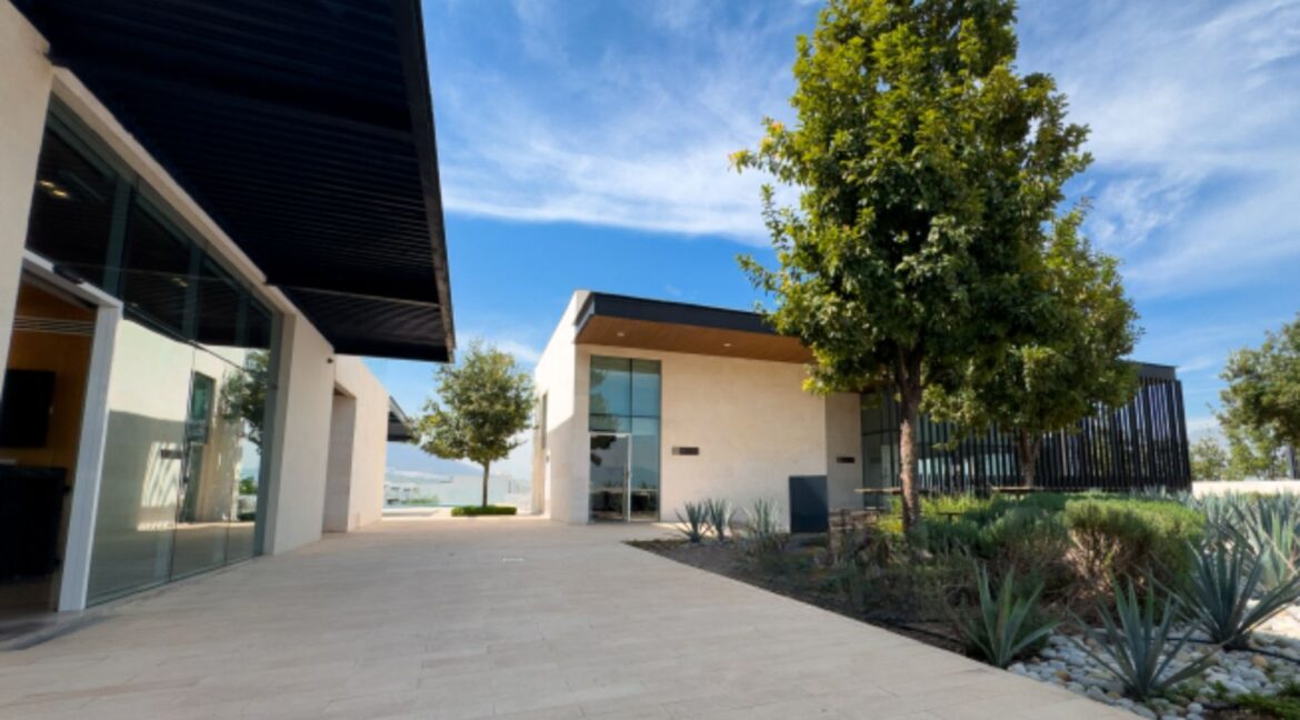 20 CASA PARK LIVING CUMBRES DOMINIO