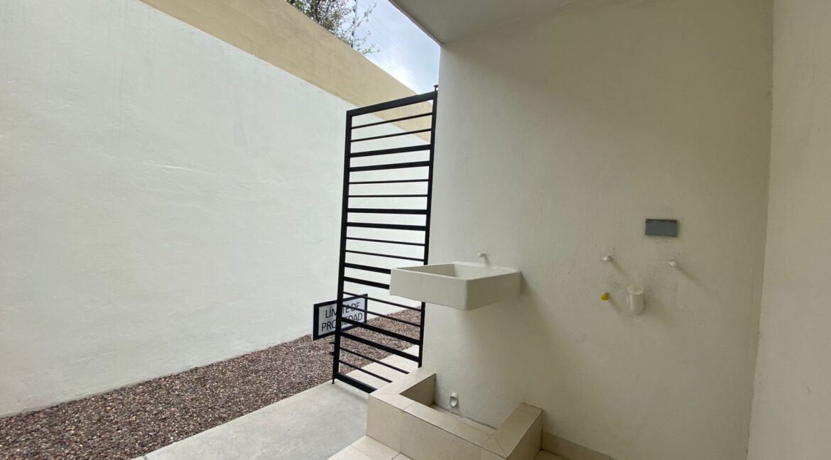 22 CASA EN VENTA MONTEALBAN GARCIA