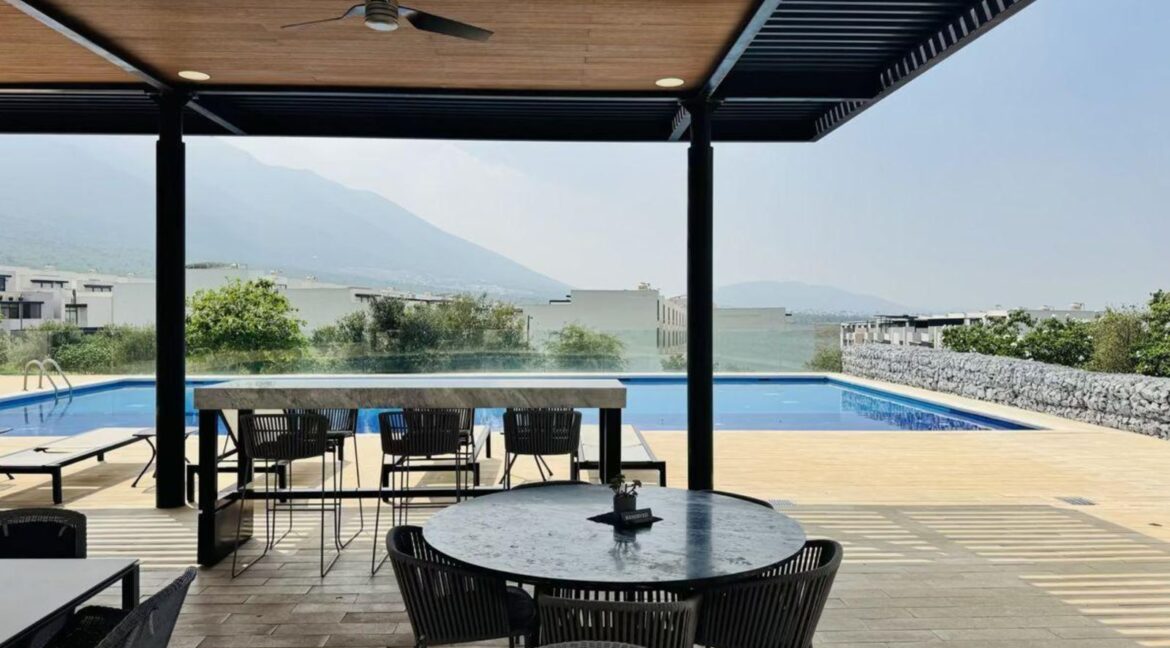 27 CASA PARK LIVING CUMBRES DOMINIO