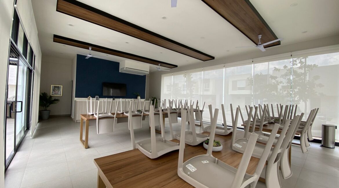 28 CASA EN VENTA MONTEALBAN GARCIA