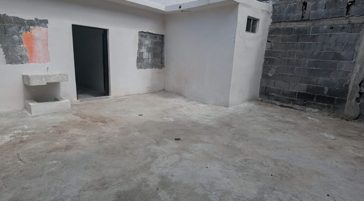 7 CASA EN VENTA COLINAS DEL TOPO CHICO , GENERAL ESCOBEDO