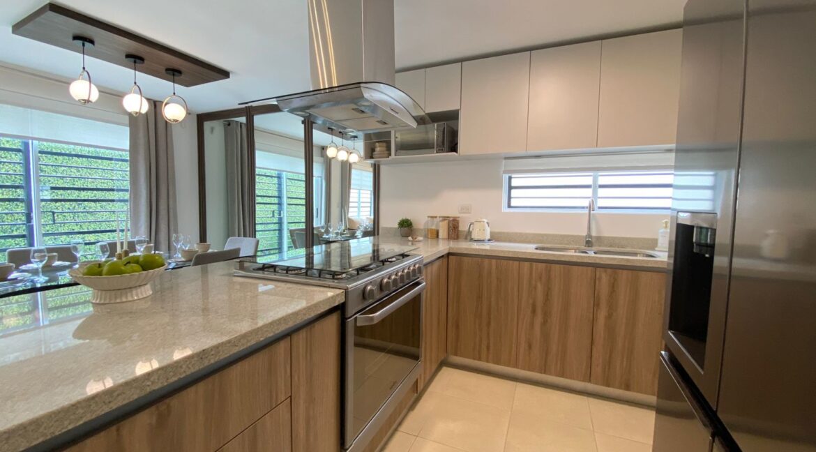 8 CASA EN VENTA MONTEALBAN GARCIA