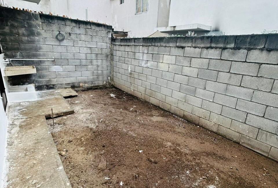 14 CASA EN VENTA BARRIO DE LAS MARGARITAS MONTERREY