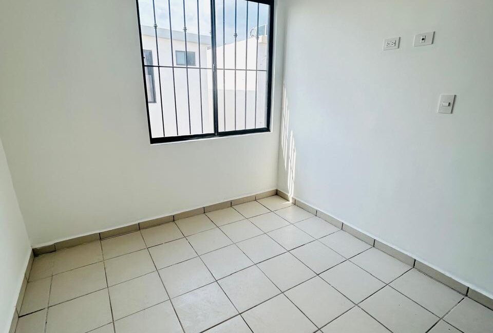 14 CASA EN VENTA MIRADOR APODACA