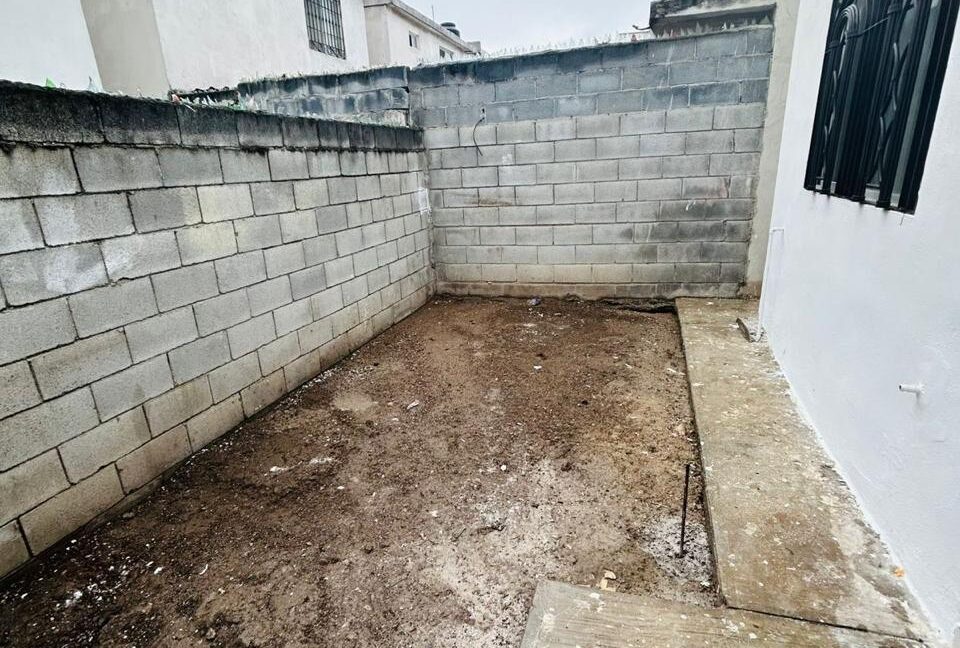 15 CASA EN VENTA BARRIO DE LAS MARGARITAS MONTERREY