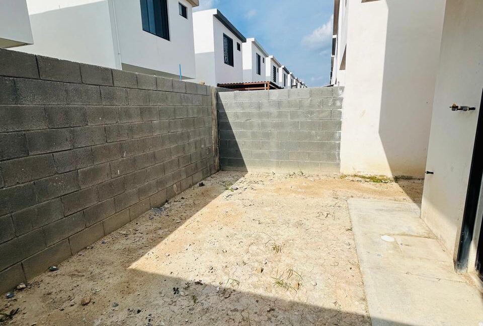 18 CASA EN VENTA MIRADOR APODACA