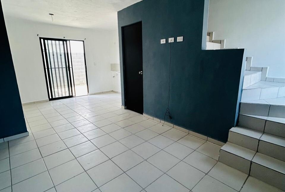 5 CASA EN VENTA MIRADOR APODACA