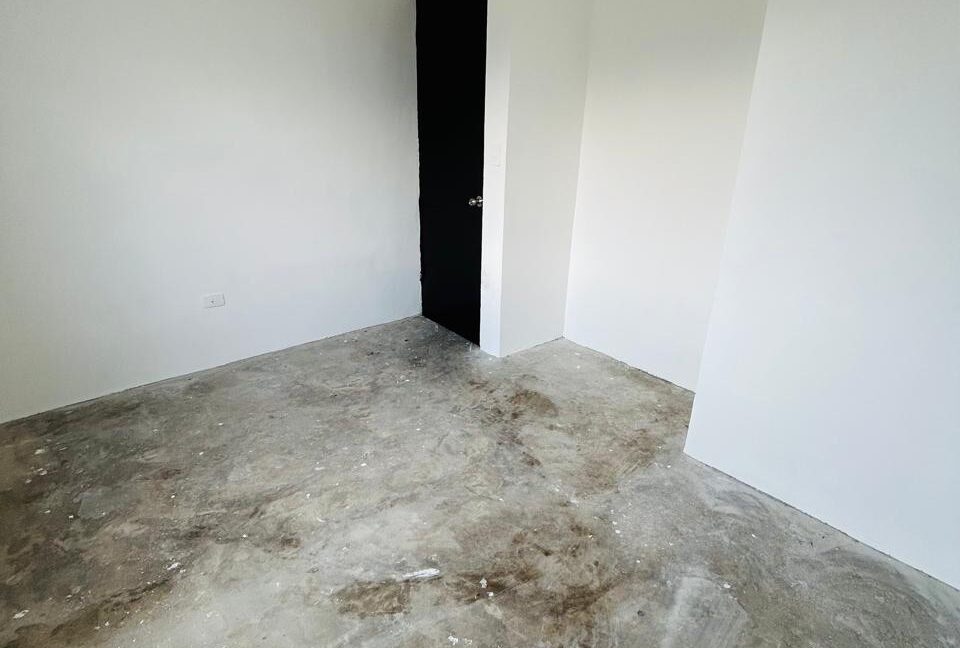 9 CASA EN VENTA BARRIO DE LAS MARGARITAS MONTERREY