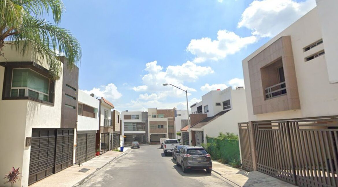 4 TERRENO EN VENTA CUMBRES ELITE MONTERREY