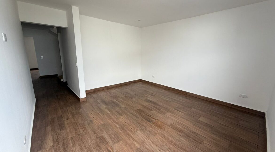 13 CASA MIRADOR RESIDENCIAL