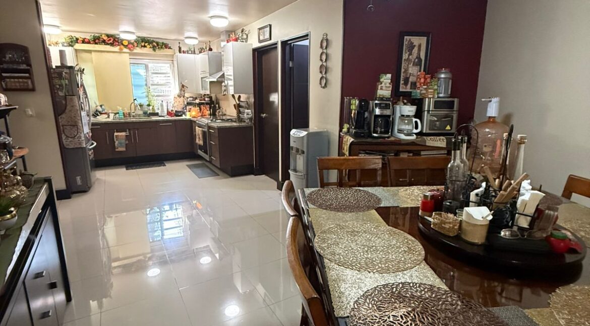 15 ANTECOMEDOR Y COCNA