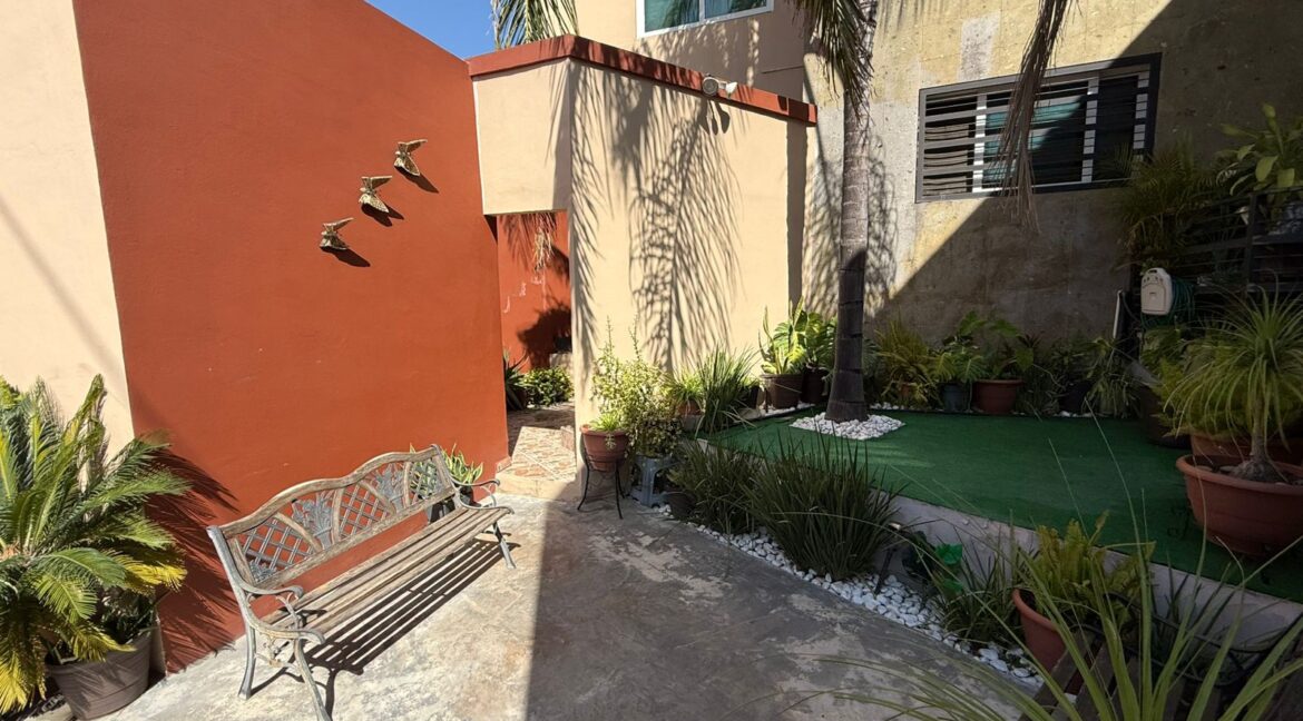 4 CASA EN VENTA CONTRY LA SILLA