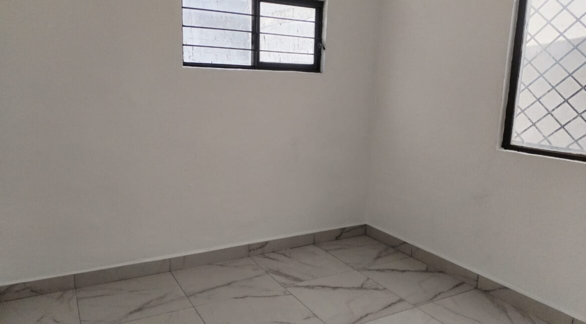6 CASA EN VENTA CONSTITUYENTES