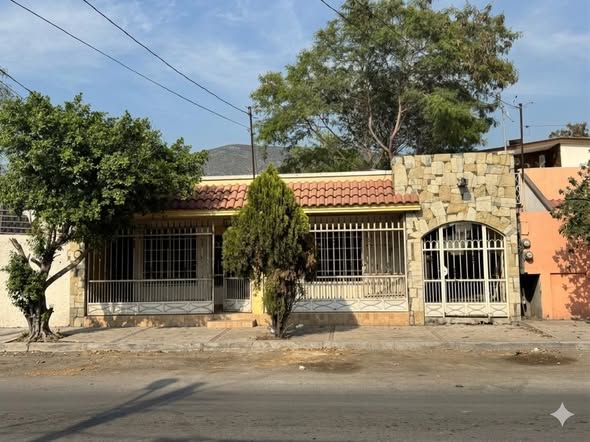 Casa en Venta en Burocratas Moctezuma, Monterrey