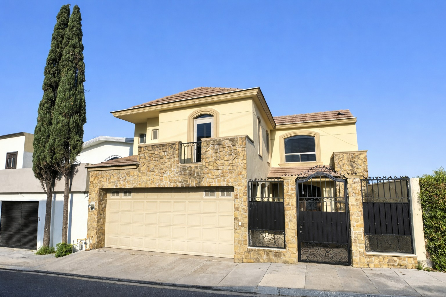 Casa en Venta Cumbres 5to Sector Monterrey