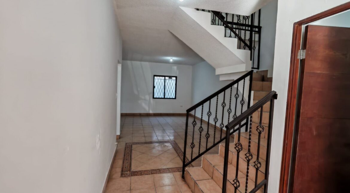 Casa en venta cumbres quinta real 5