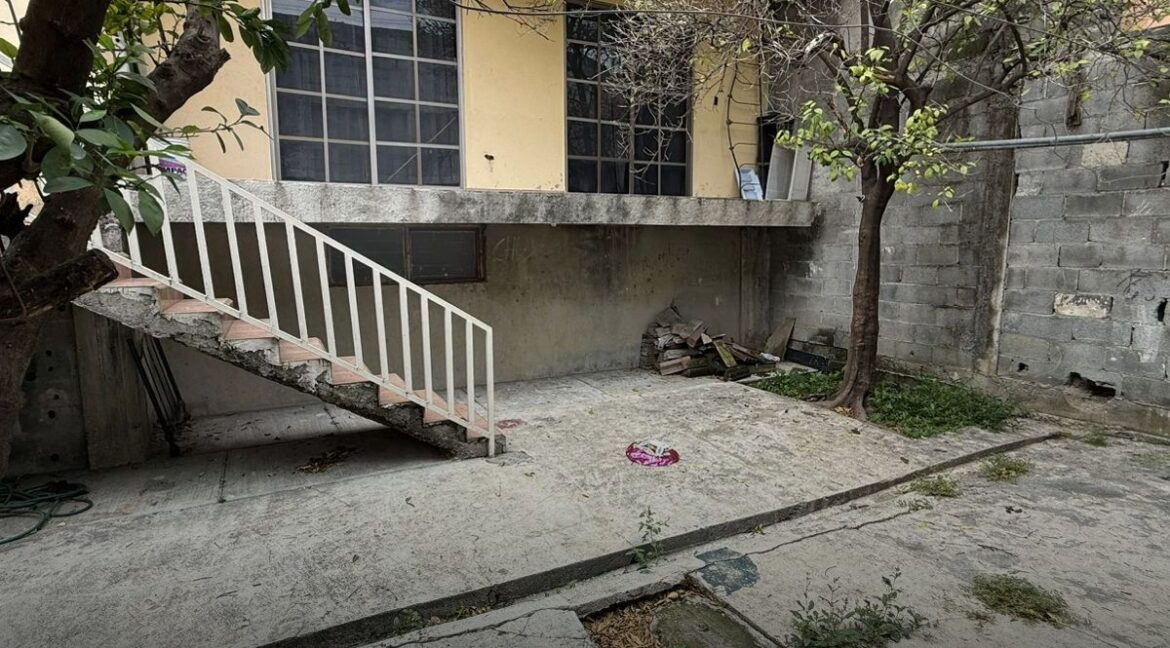 CASA EN VENTA CERRADA PROVIDENCIA APODACA 12