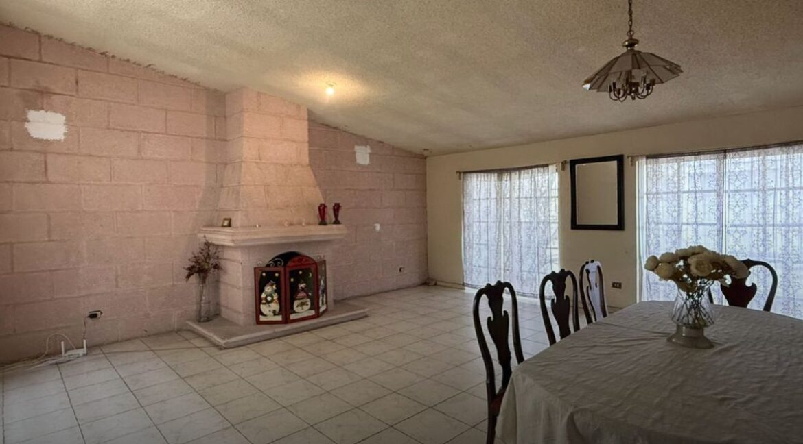 CASA EN VENTA CERRADA PROVIDENCIA APODACA 6
