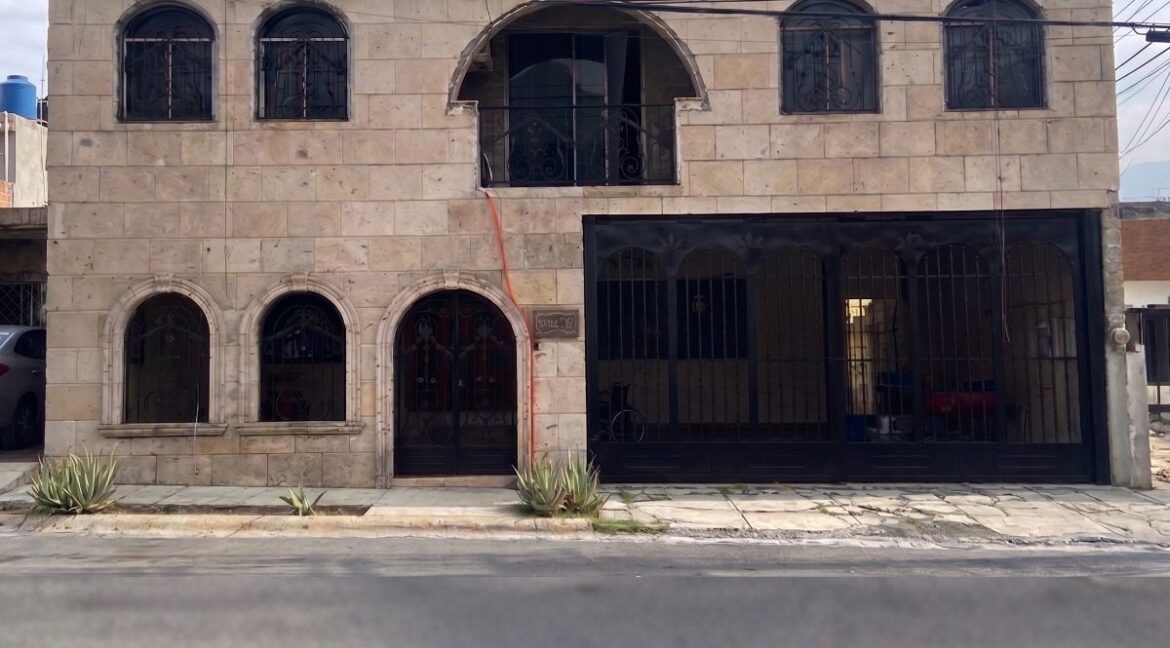 CASA EN VENTA LAS TORRES MONTERREY