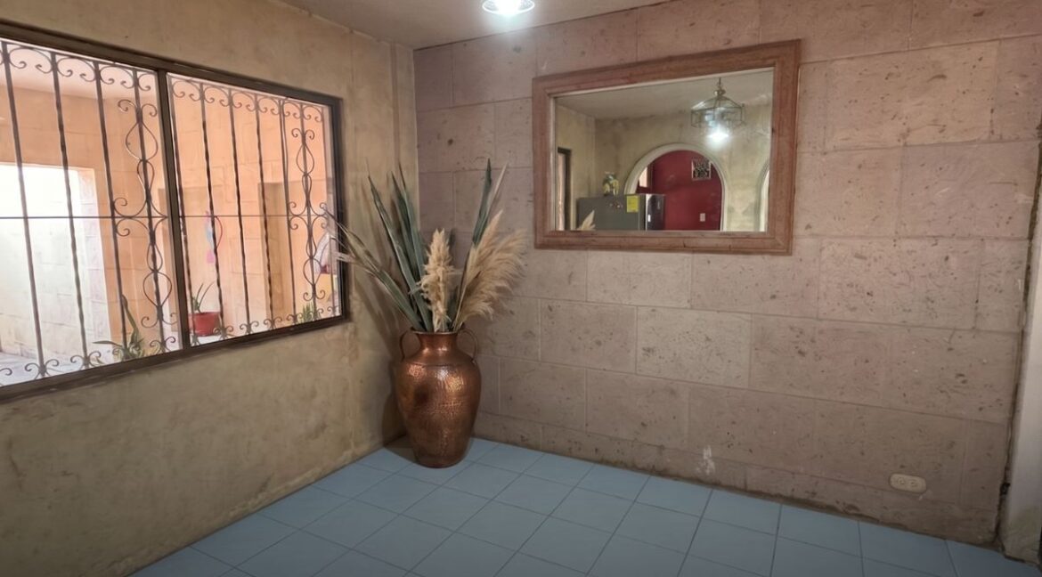 CASA EN VENTA LAS TORRES MONTERREY 2