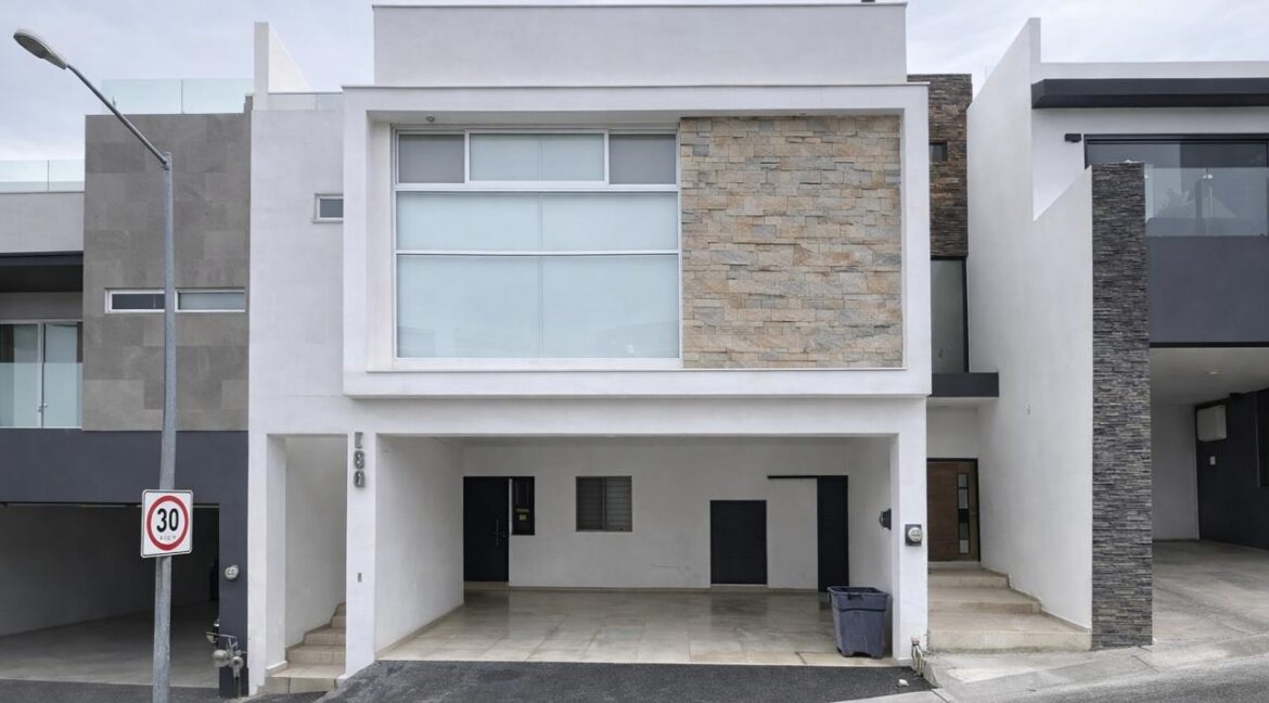Casa en Venta Cumbres Premier Elite