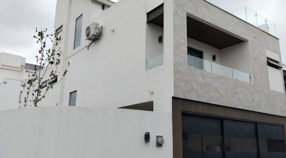CASA EN VENTA ABOREA SECTOR JARDIN 1