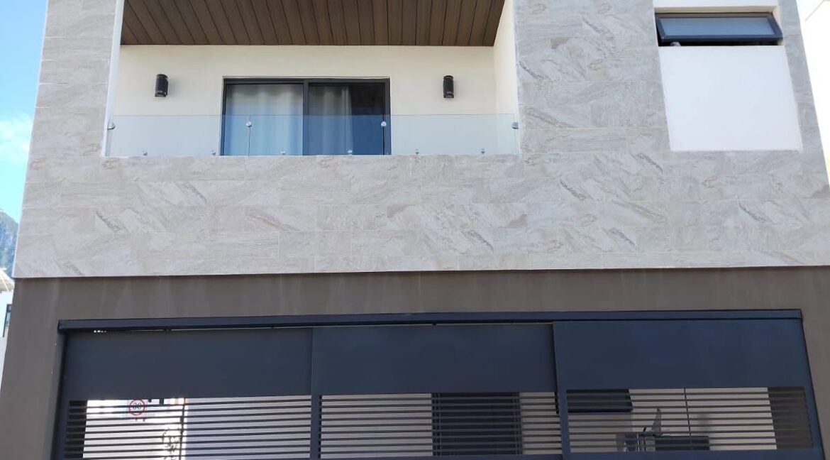 CASA EN VENTA ABOREA SECTOR JARDIN