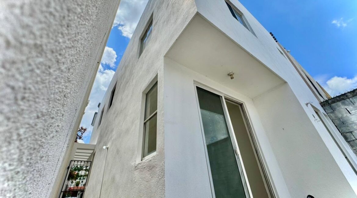 Casa en Venta Pedregal de Apodaca 17