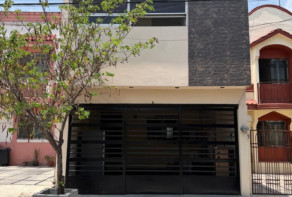 Casa en Venta colonial cumbres