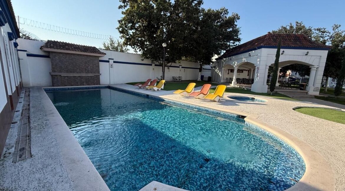 Casa en venta cumbres renancimiento 13