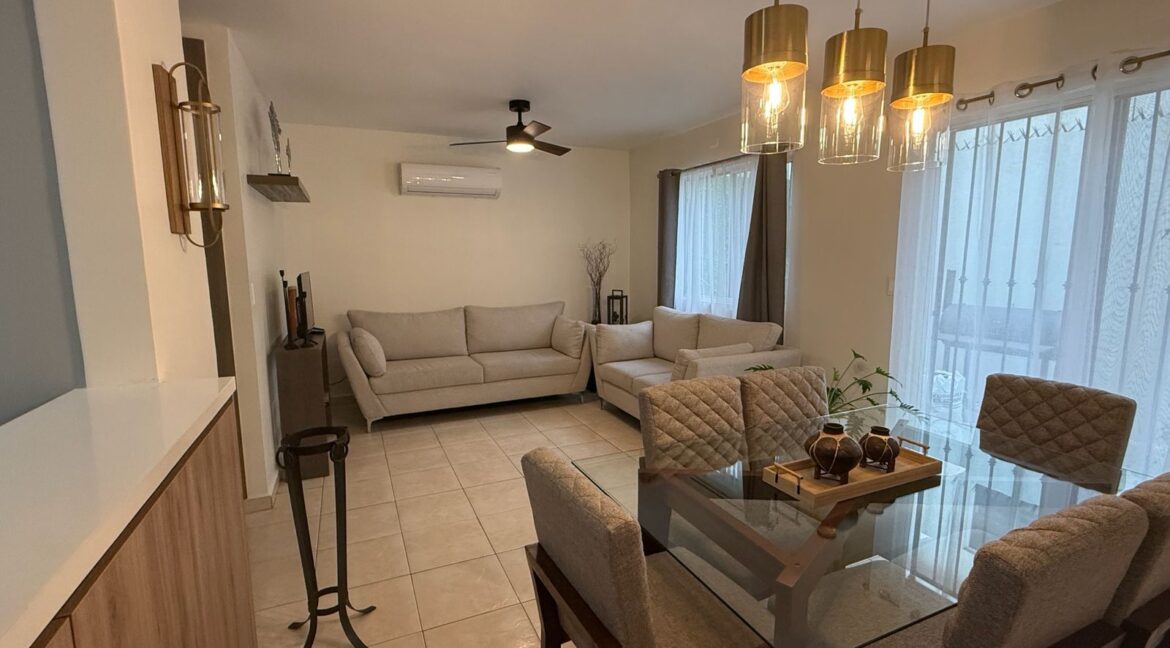 Casa en venta cumbres renancimiento 3