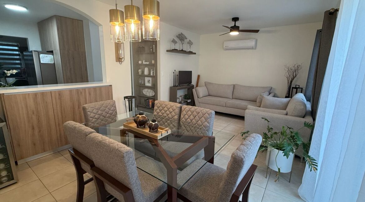 Casa en venta cumbres renancimiento 6