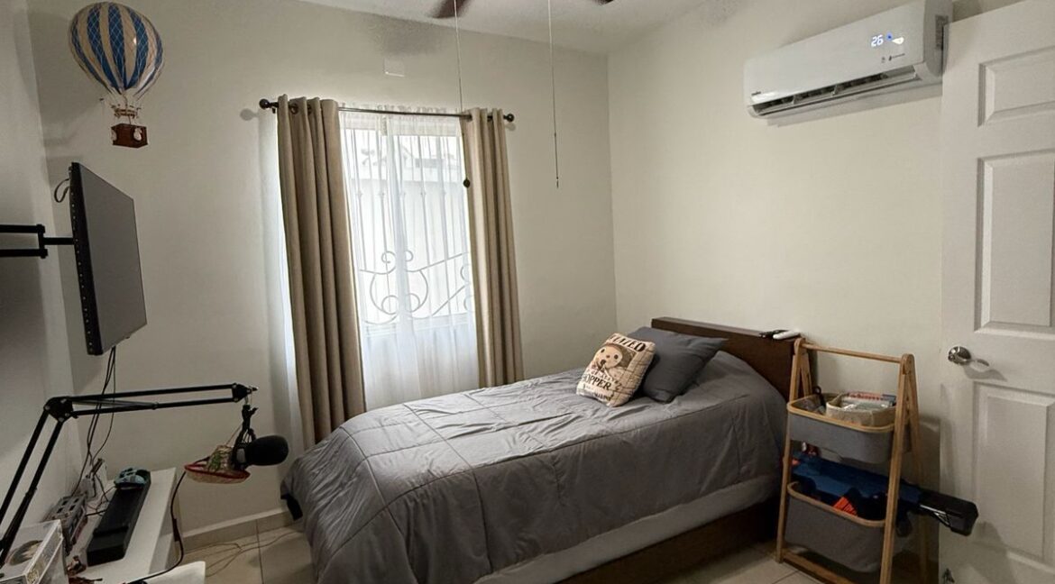 Casa en venta cumbres renancimiento 8