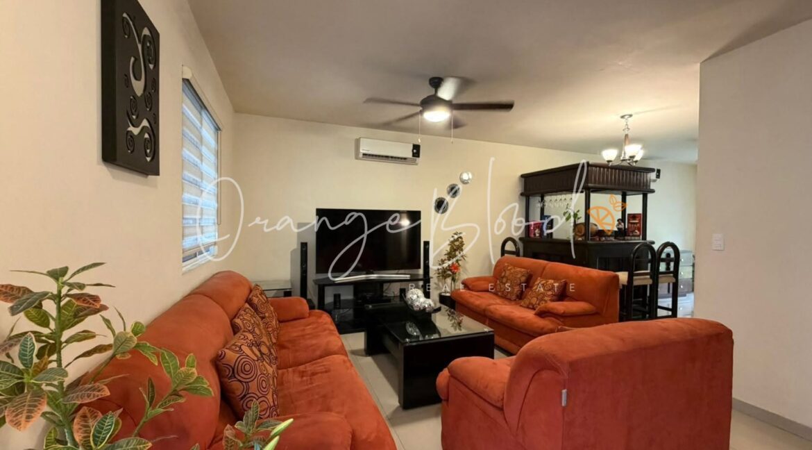 6 CASA EN VENTA CERRADAS DE CUMBRES MONTERREY.