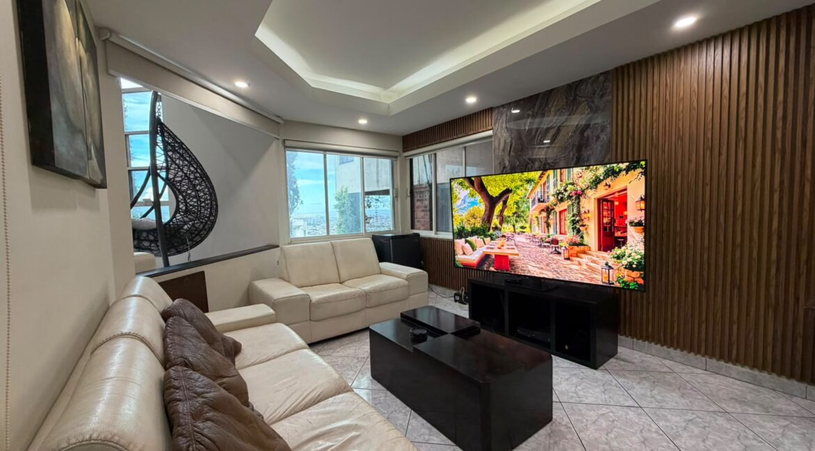 Casa en Venta Cumbres 5to Sector 5