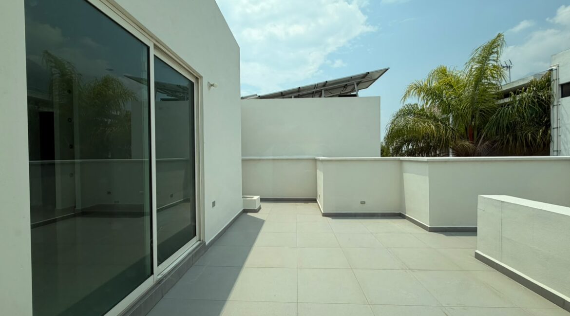 Casa en Venta Colinas del Valle 15