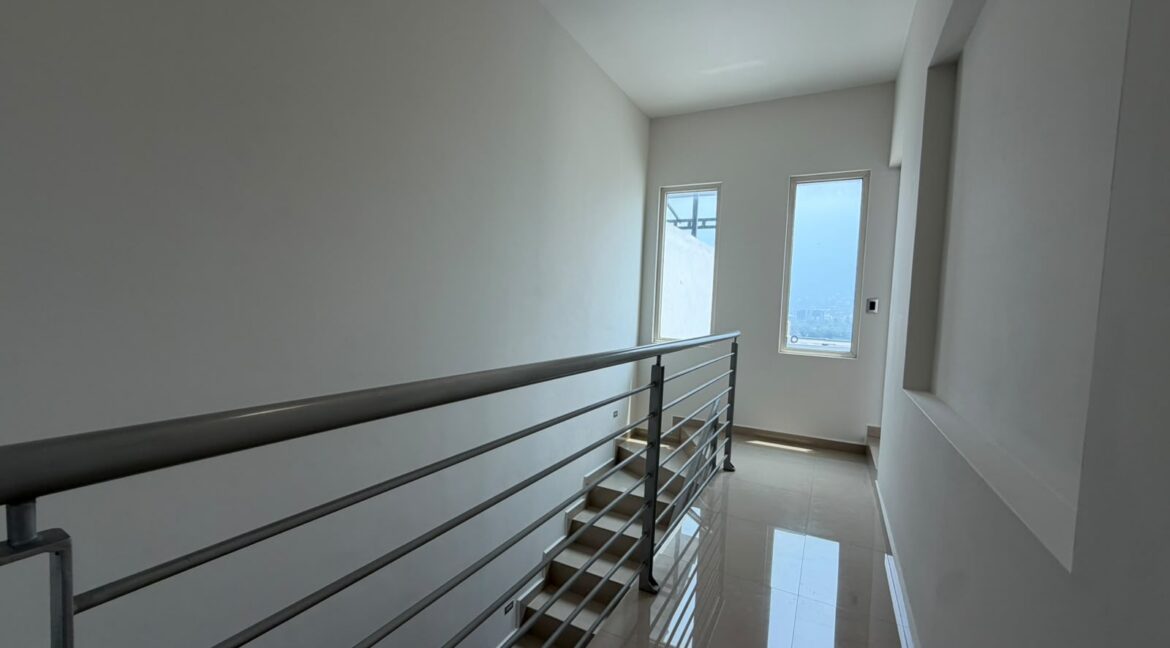 Casa en Venta Colinas del Valle 6