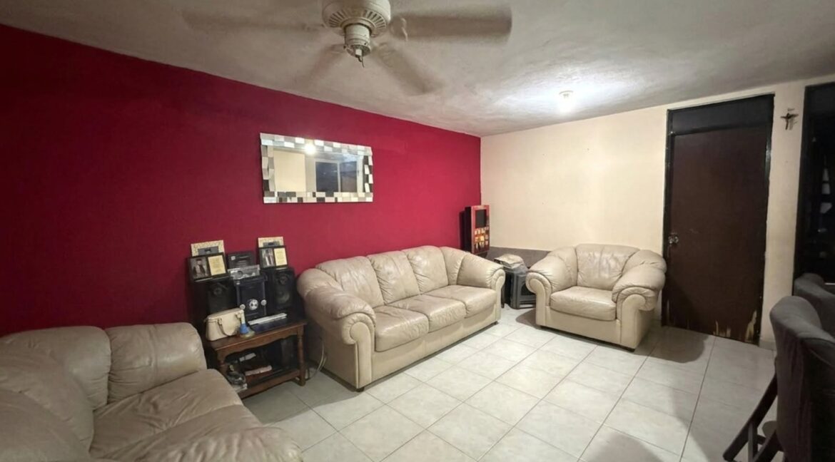Casa en Venta Jardin de las Mitras 1