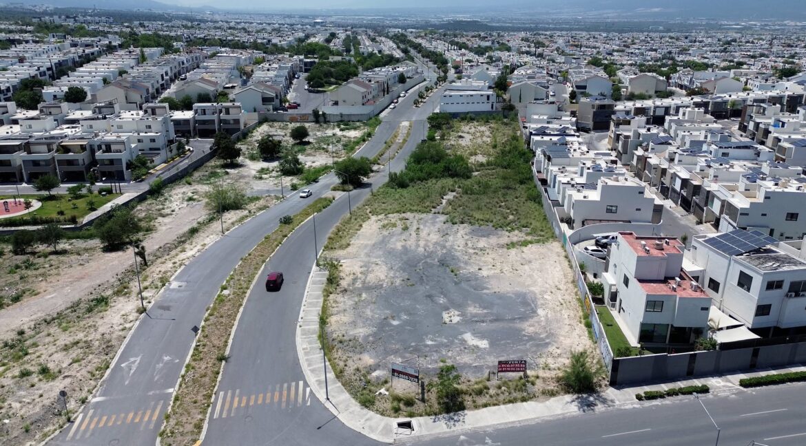 Terreno en Venta Cumbres Platinum 1