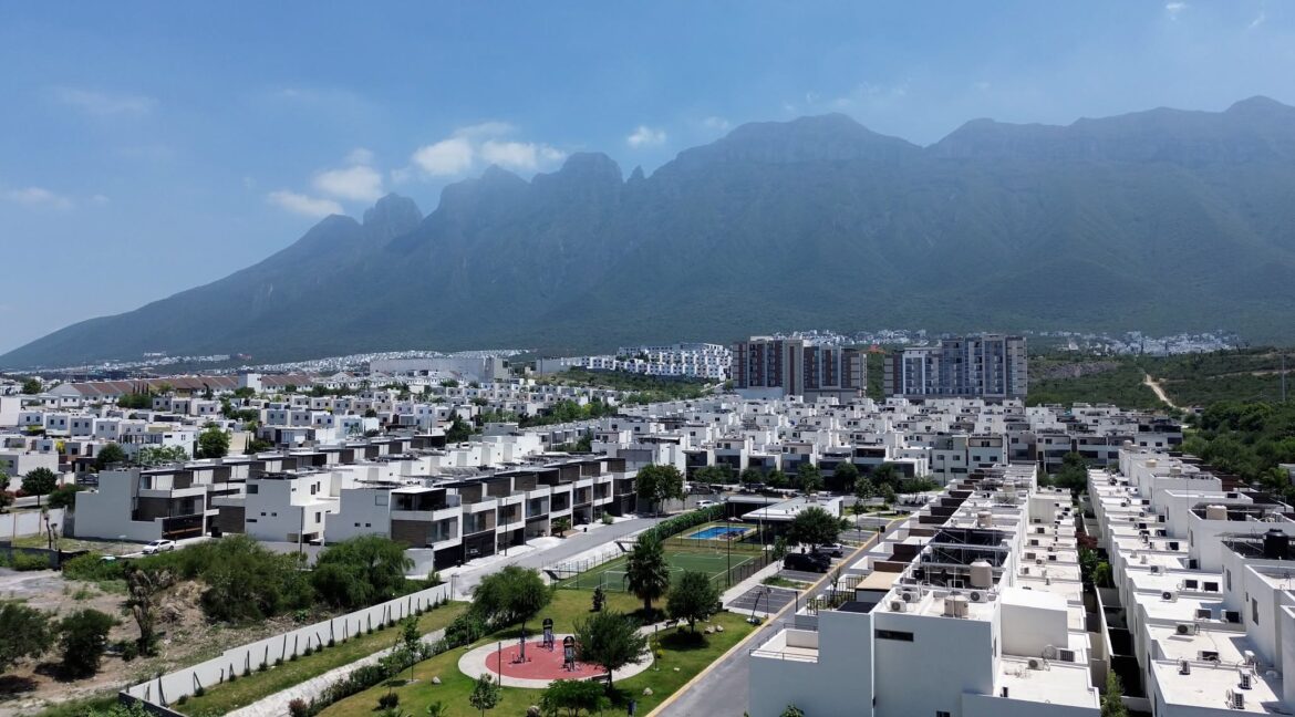 Terreno en Venta Cumbres Platinum 10